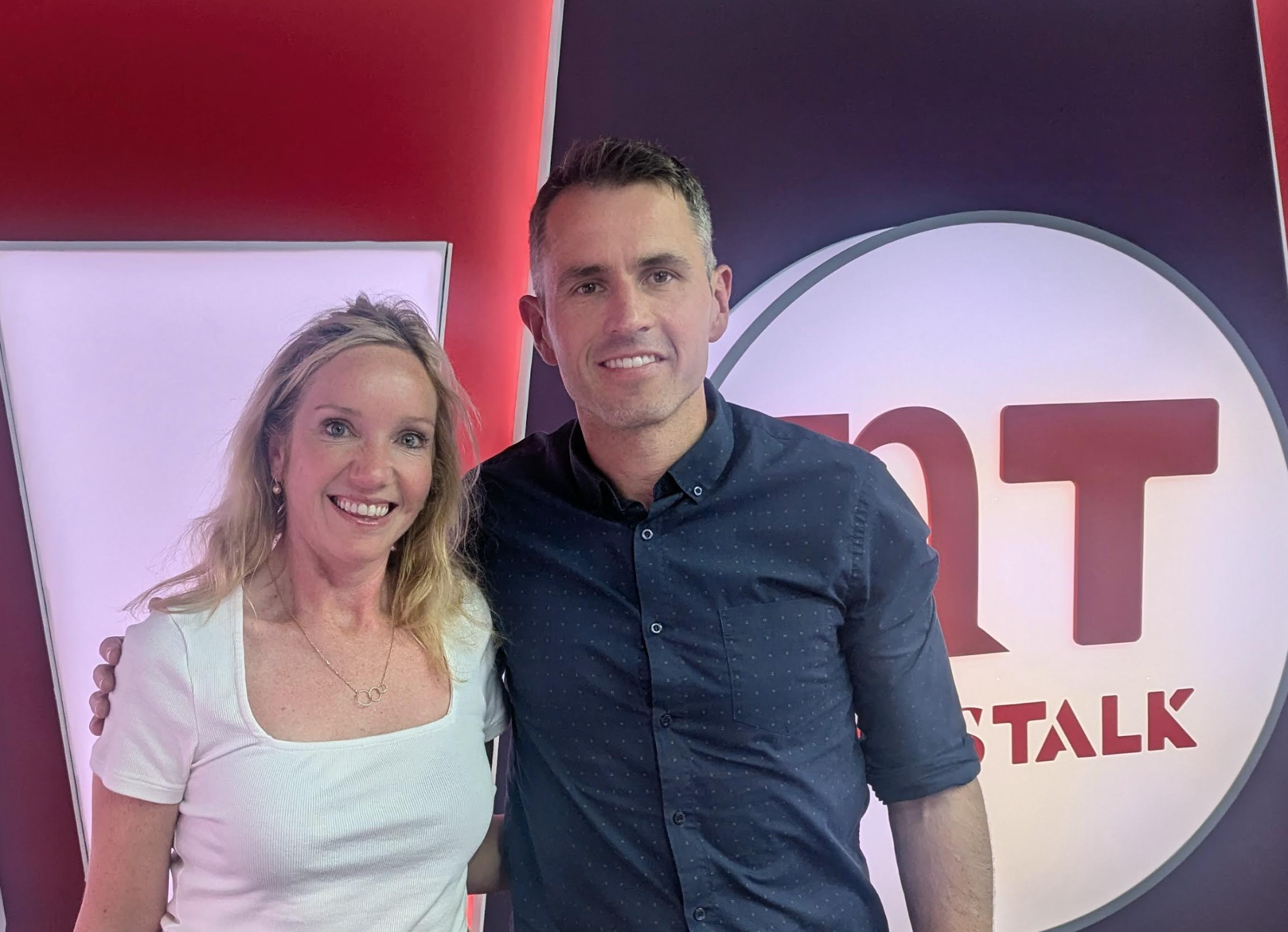 Newstalk Hard shoulder with Síne Dunne  - Why it can be hard to sleep in the hot weather
