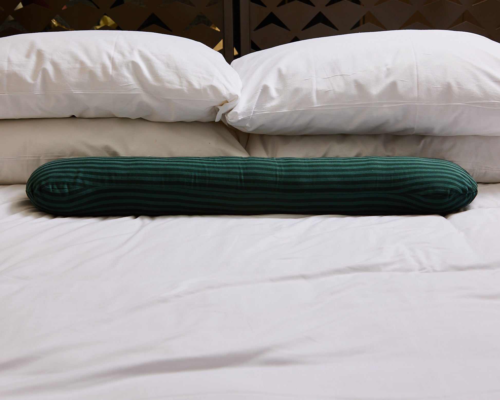 Weighted body sleeper sleep body support pillow – SiEST Sleep